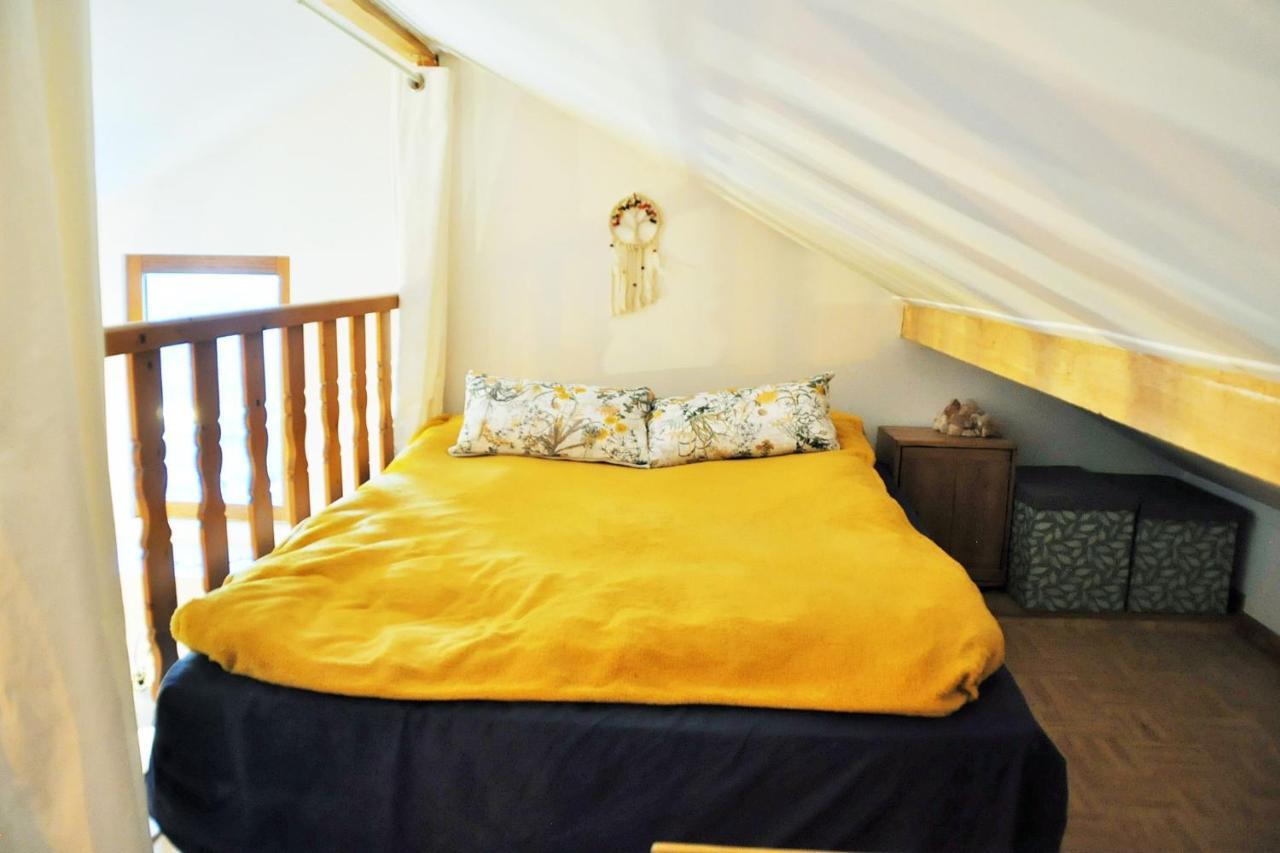 Apartamento Cozy Mini House With Beautiful Views Eygliers Exterior foto