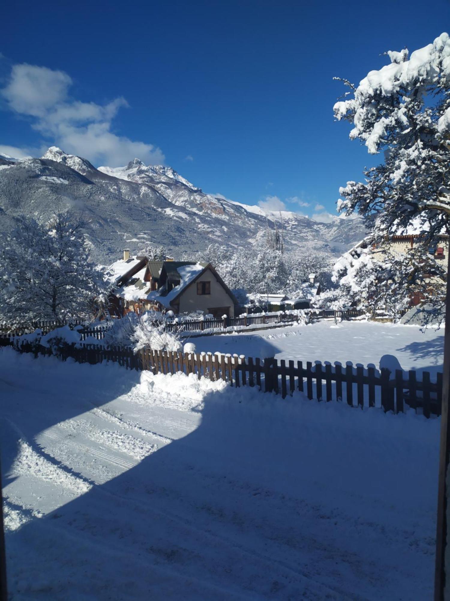 Apartamento Cozy Mini House With Beautiful Views Eygliers Exterior foto
