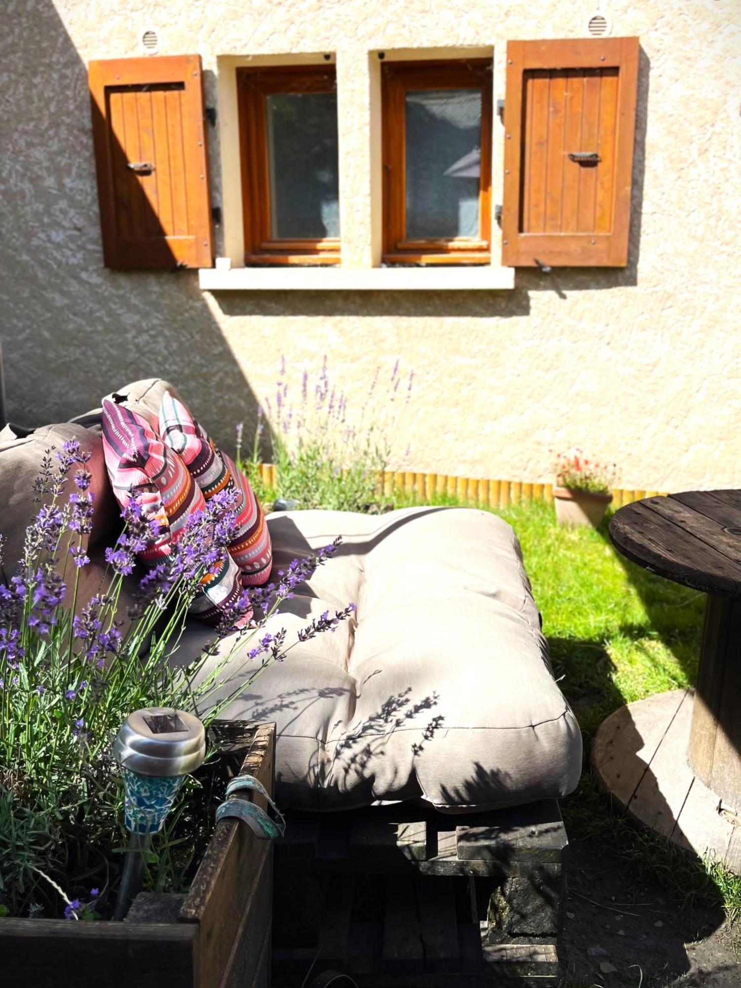 Apartamento Cozy Mini House With Beautiful Views Eygliers Exterior foto