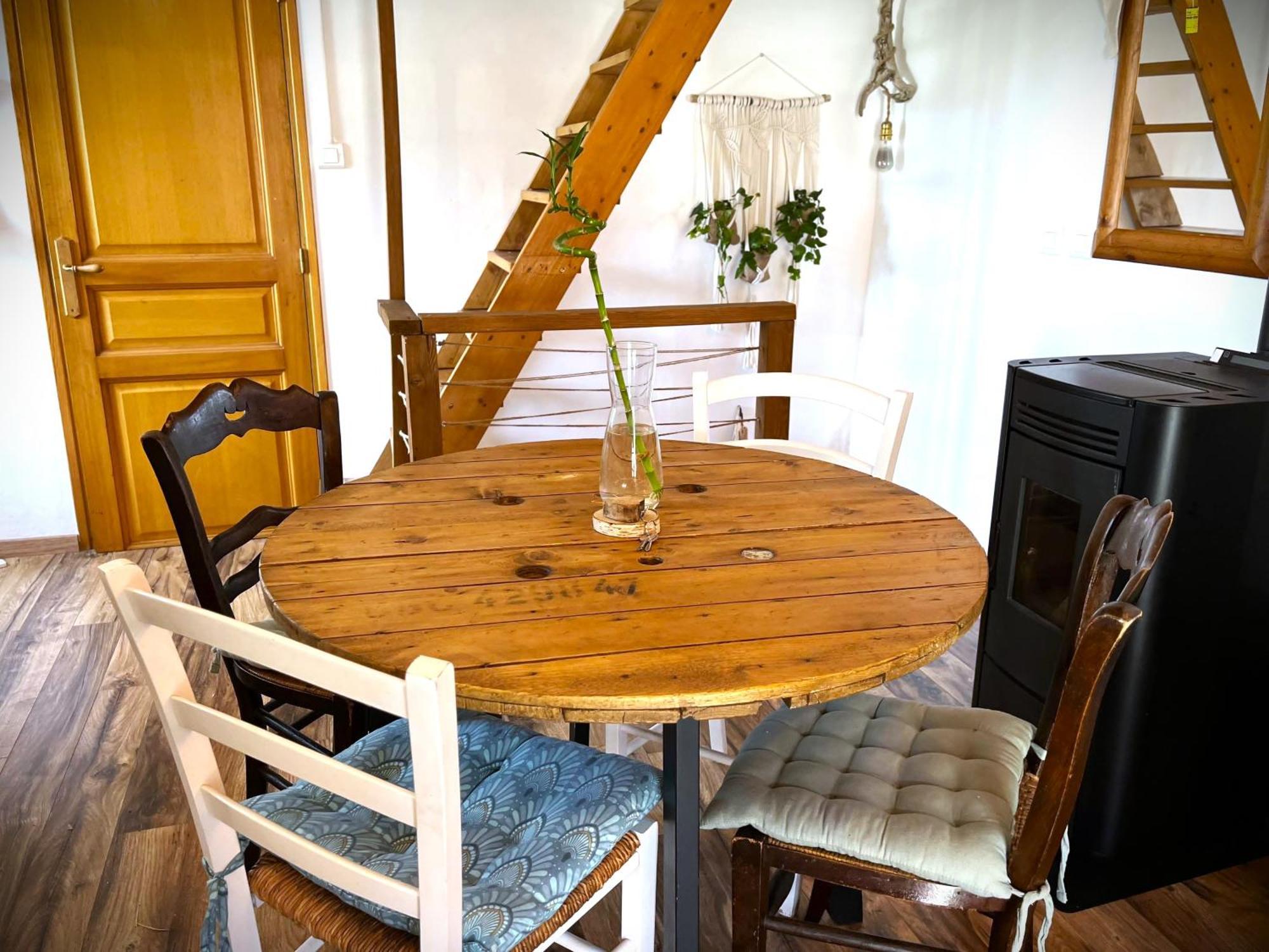 Apartamento Cozy Mini House With Beautiful Views Eygliers Exterior foto